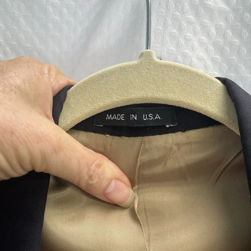 Mark Shale 100% Wool‎ Navy Blue Blazer XL Long Gold Buttons Classic USA